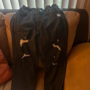 Black distressed jeans